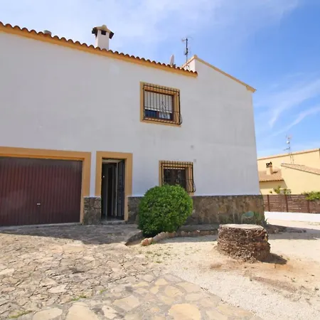 Marfilena Villa *