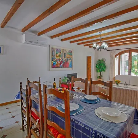 Marfilena Villa *